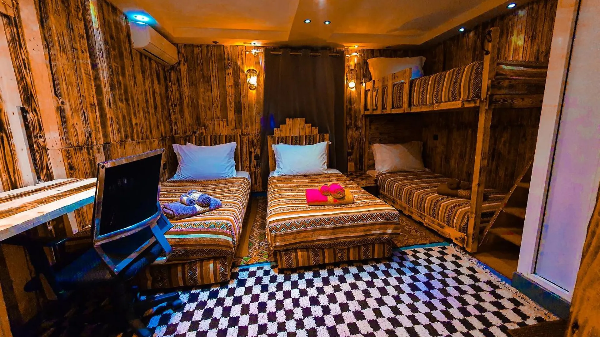 Appartement Funny House A Place Jamaa El Fna De Marrakech contacts